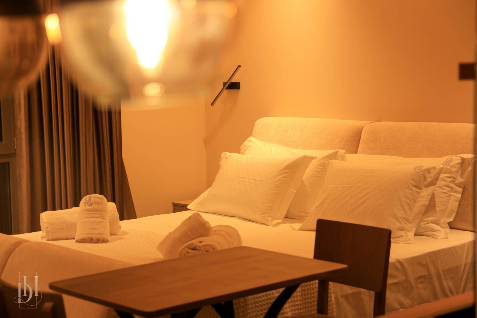 Deha Rooms & Apartments Tiranë Eksteriør bilde